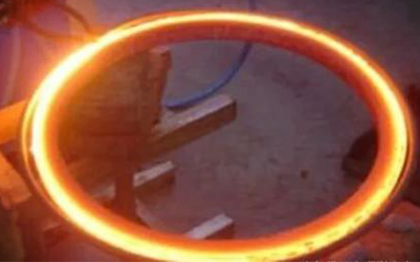 表面感應(yīng)淬火機(jī)床工藝